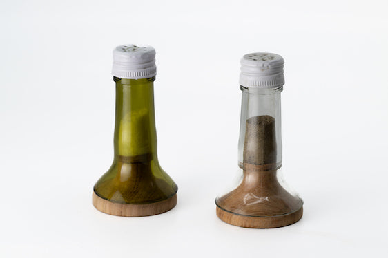 Salt & Pepper Shaker Set